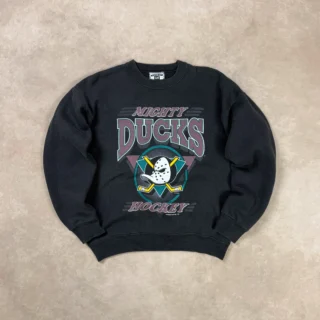 LEE SPORT MIGHTY DUCKS HOCKEY BLACK CREWNECK