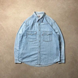 LEVI'S LIGHT BLUE VINTAGE SHIRT