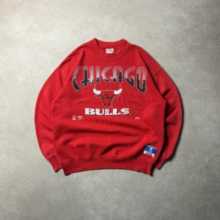 NUTMEG CHICAGO BULLS GRAPHIC CREWNECK